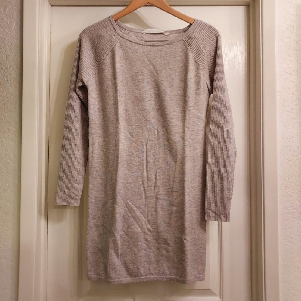EUC Athleta 100% merino wool sweater dress, light grey, long sleeves XS